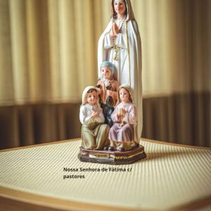 Nossa Senhora de Fátima e Pastores