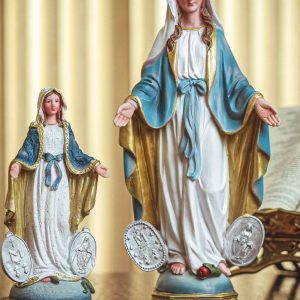 Nossa Senhora das Graças com medalha